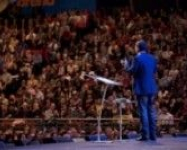 Pastor Craig Groeschel desafia crist�os a limparem suas almas de influ�ncias  - mundanas